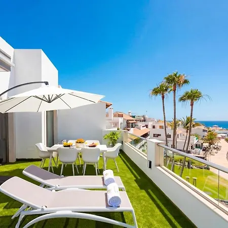 Luxury Penthouse With Sea Views And Terrace La Caleta Appartamento
