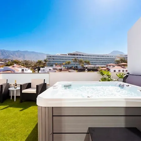Luxury Penthouse With Sea Views And Terrace La Caleta