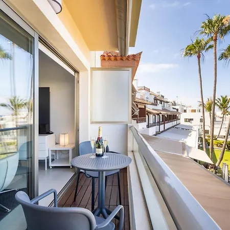 Luxury Penthouse With Sea Views And Terrace La Caleta