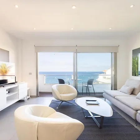 Luxury Penthouse With Sea Views And Terrace La Caleta